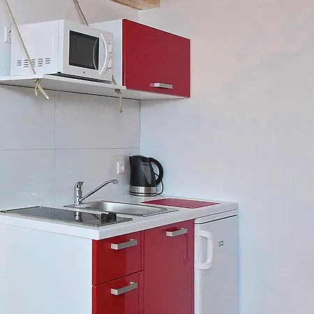 Apartamento Amazing In With Kitchen Pula