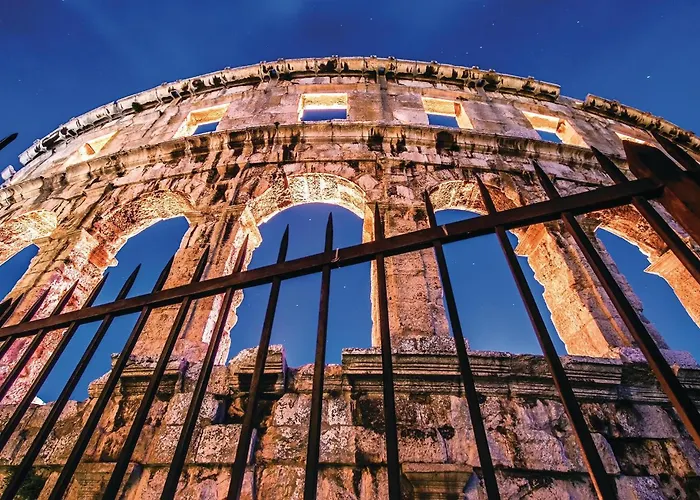 Amazing In With Kitchen